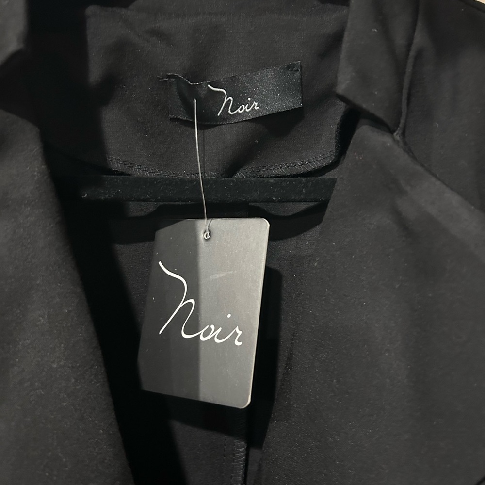 Noir Black Tailored Single Button Blazer Women’s Plus Size 1X NWT - Picture 3 of 6